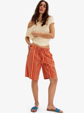 Free People Saylor Poplin Stripe Shorts in Mango Combo ~ Size Medium ~ NWT